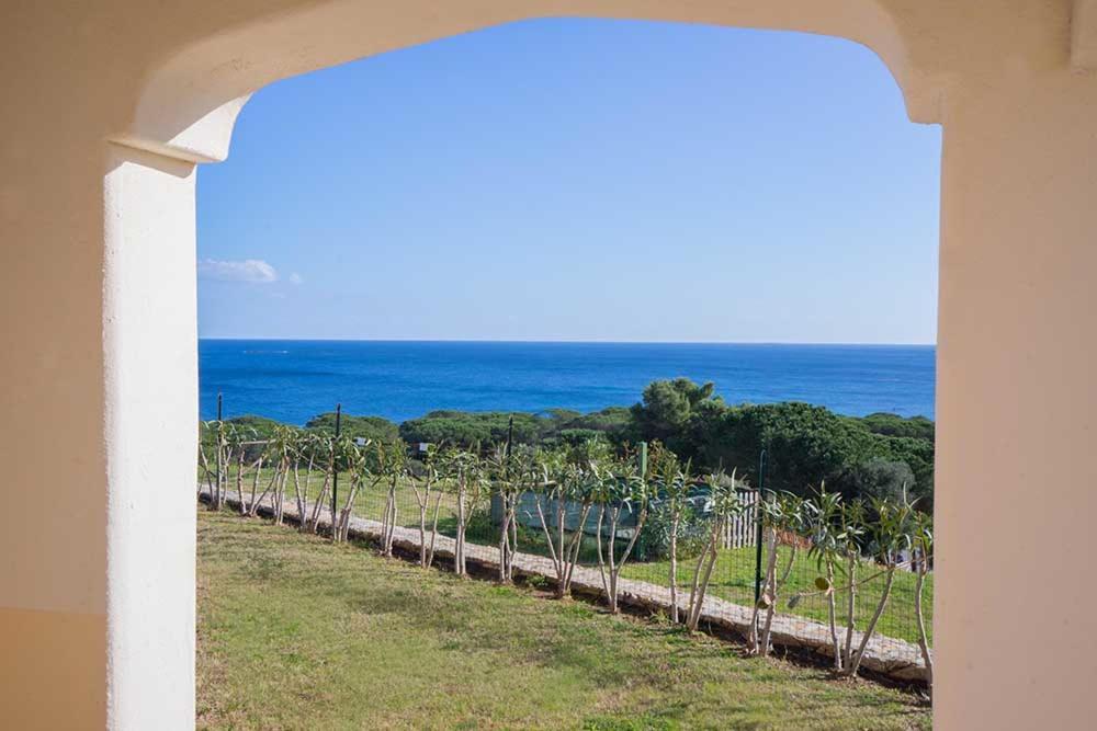 Residence Baia Sant Anna Con Piscina 타나우넬라 외부 사진